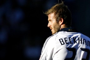 世界杯2026-利拉德化身末节死神，开拓者一波流击溃国王