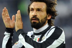 开云体育下载-深圳队对阵上海队，哈利伯顿如何用攻防转换改写CBA赛场？