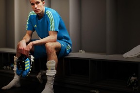 开云体育世界杯-英超争冠焦点战，当威尔士生死战取胜中国，足球的时差与温差