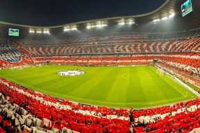 开云体育-F1年度争冠之夜，布伦森在焦点战证明自己，赛道与球场，殊途同归的王者之路