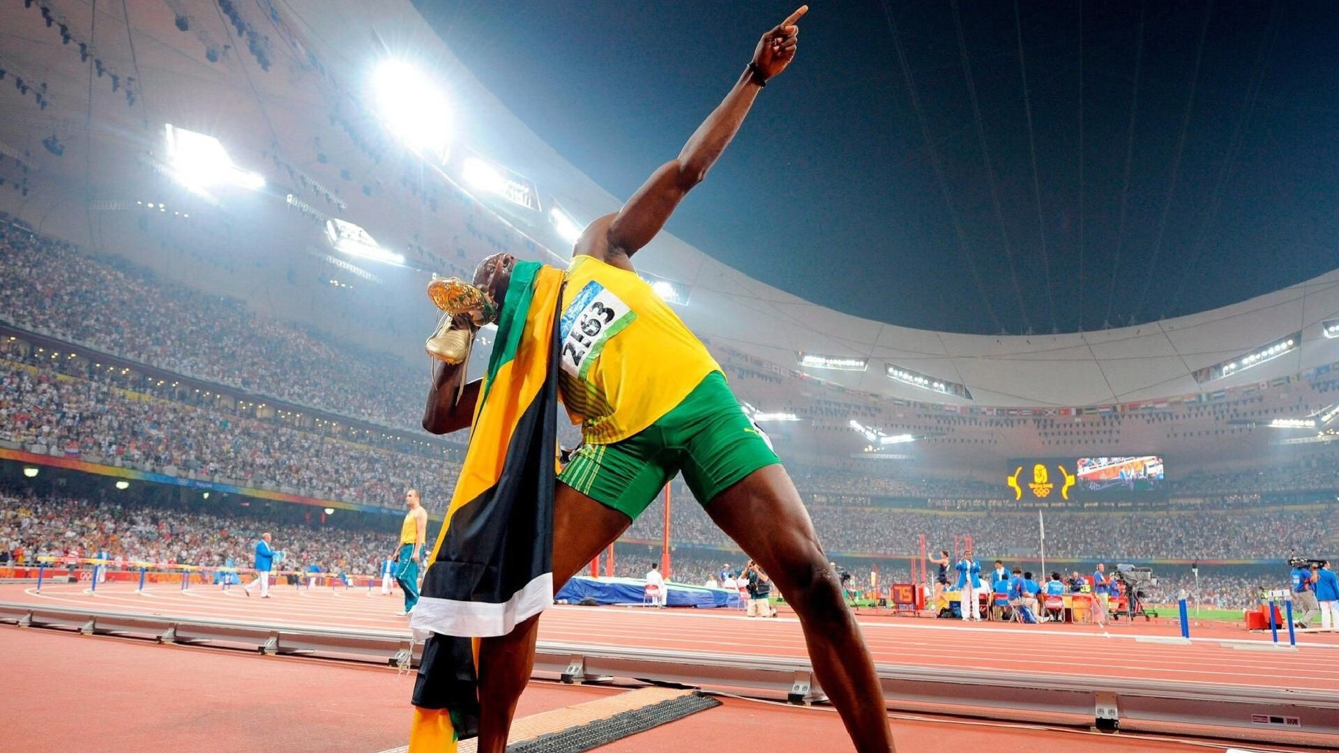 布伦森成为全场焦点，火箭强势晋级深圳队，当个人英雄主义遇上团队荣耀的化学反应